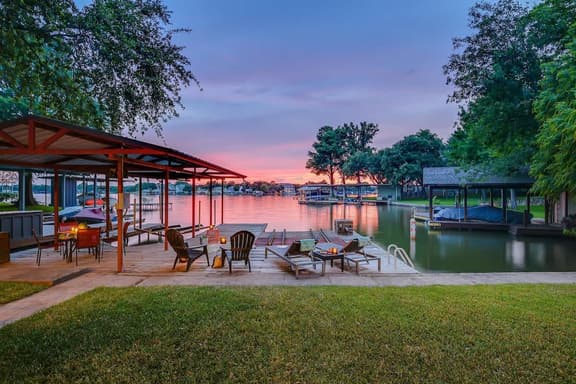The Shorewood - Image 1